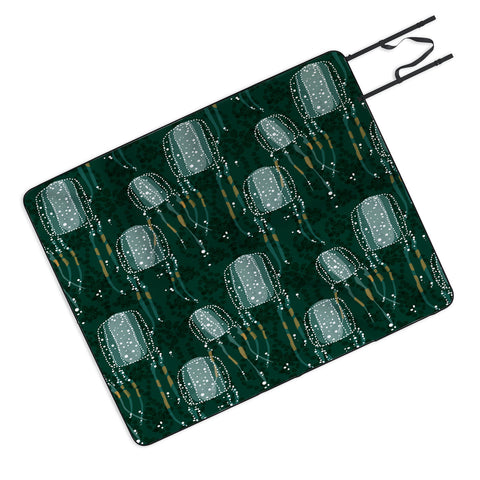 Raven Jumpo Sea Wasp Picnic Blanket