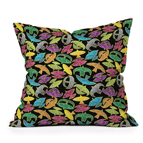 Raven Jumpo Wow Wau Throw Pillow