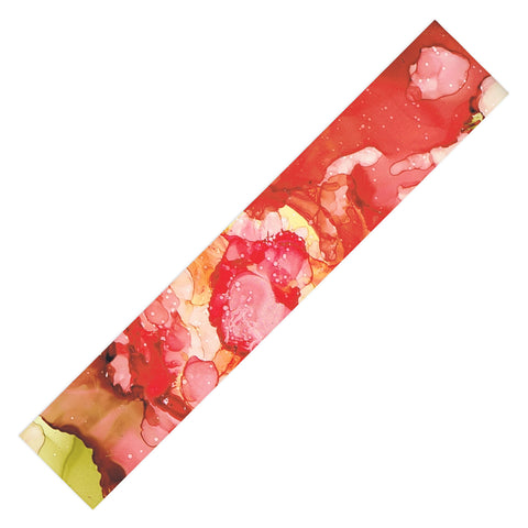 Rosie Brown Kiss From A Rose Table Runner