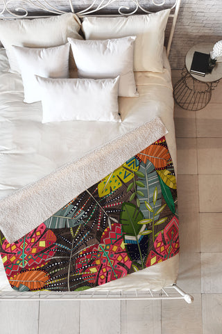 Sharon Turner boho hojas walnut Fleece Throw Blanket