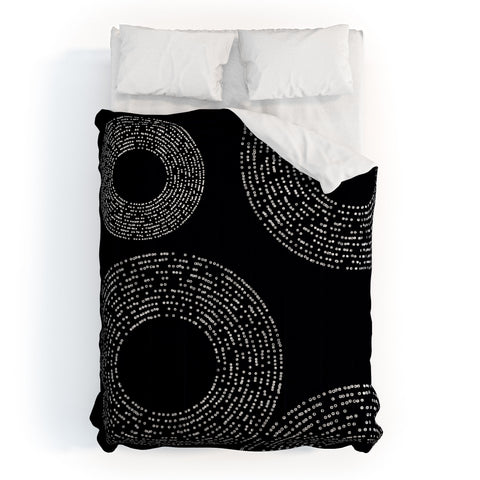 Sheila Wenzel-Ganny Minimalist Dot Dots Comforter