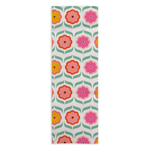 Showmemars Bright Retro Geometric Pattern Yoga Towel