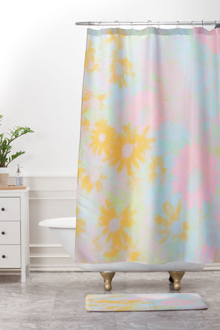 SunshineCanteen gentle flowers Shower Curtain And Mat