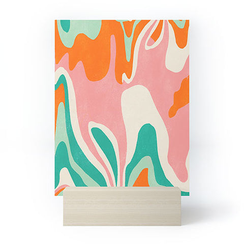 SunshineCanteen psychedelic fleurs Mini Art Print