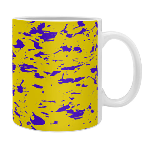 Triangle Footprint 1florec4 Coffee Mug