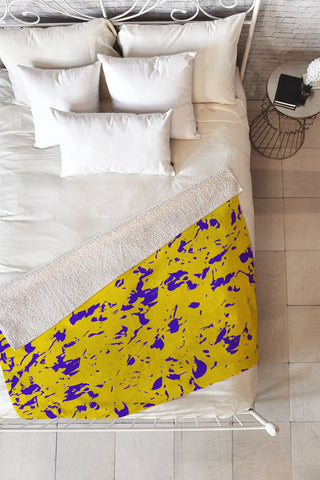 Triangle Footprint 1florec4 Fleece Throw Blanket