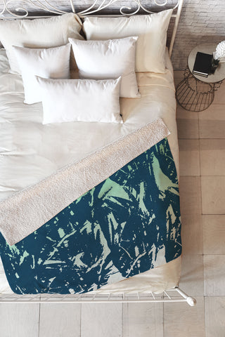 Triangle Footprint 2florec3 Fleece Throw Blanket