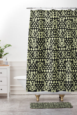 Triangle Footprint 2tridiv1big Shower Curtain And Mat