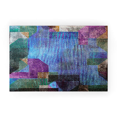 Triangle Footprint Ca1 Welcome Mat