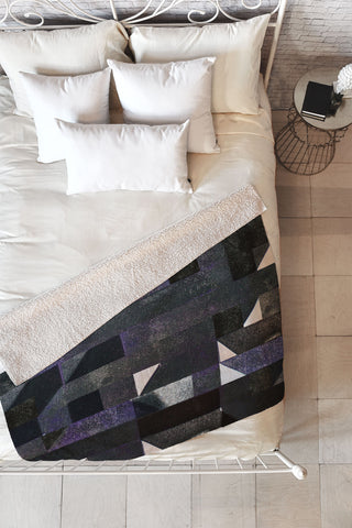 Triangle Footprint Ca7 Fleece Throw Blanket