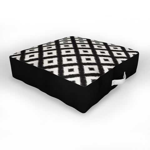 Triangle Footprint cbw1m Outdoor Floor Cushion