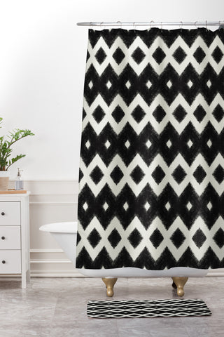 Triangle Footprint cbw2m Shower Curtain And Mat