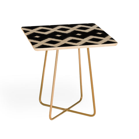 Triangle Footprint cbw2m Side Table
