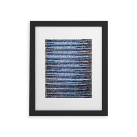 Triangle Footprint li2 Framed Art Print