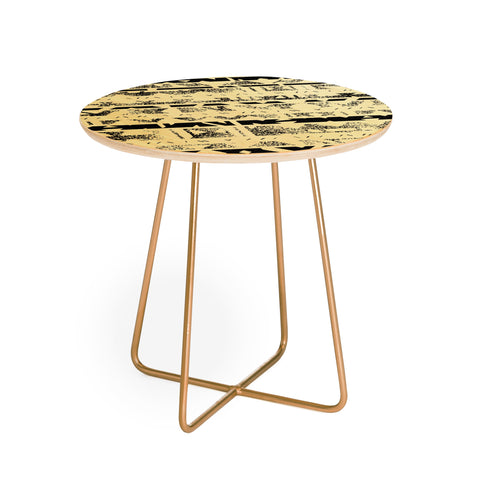 Triangle Footprint Lindiv1 Round Side Table