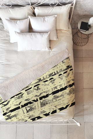 Triangle Footprint Lindiv1 Fleece Throw Blanket