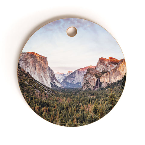 TristanVision Yosemite Tunnel View Sunset Cutting Board Round