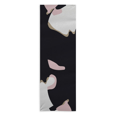 Urban Wild Studio piazza Yoga Towel