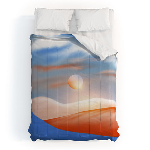 Viviana Gonzalez Minimal mountains 01 Comforter
