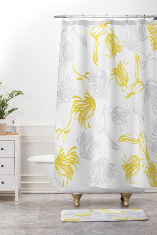 Vy La Bright Breezy Tulips Shower Curtain And Mat