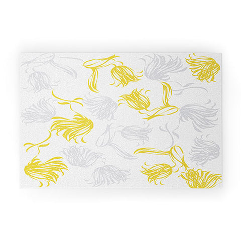 Vy La Bright Breezy Tulips Welcome Mat