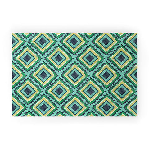 Vy La Island Diamond Welcome Mat