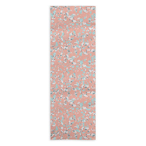 Wagner Campelo MARMORITE CLAMSHELL Yoga Towel