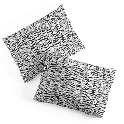Wagner Campelo ORIENTO North Pillow Shams
